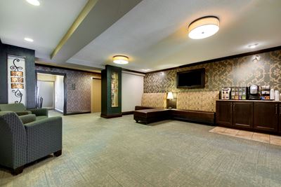 The Calhoun Greenway Apartments in Minneapolis, MN Lobby